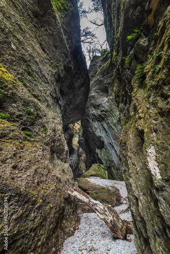 Environment of the gorges carved into the rock.