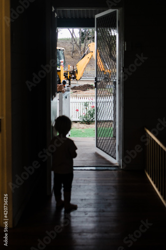 Wallpaper Mural small child watching digger Torontodigital.ca