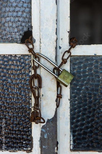 Efeito lockdown, portas fechadas, faliu, recessão