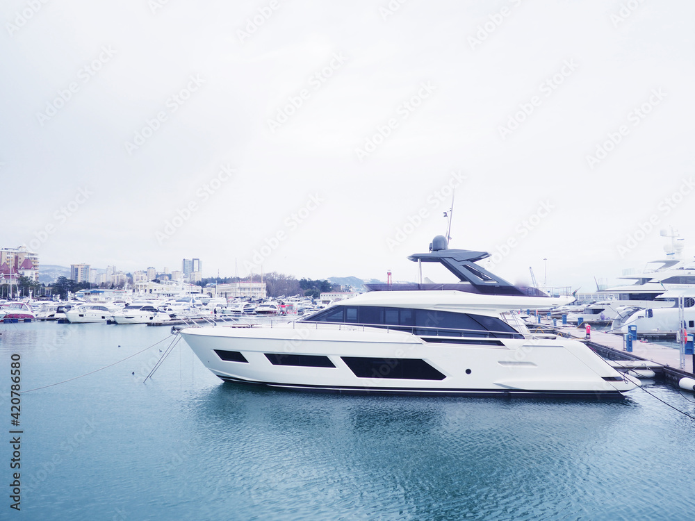Fototapeta premium White private yachts in the port