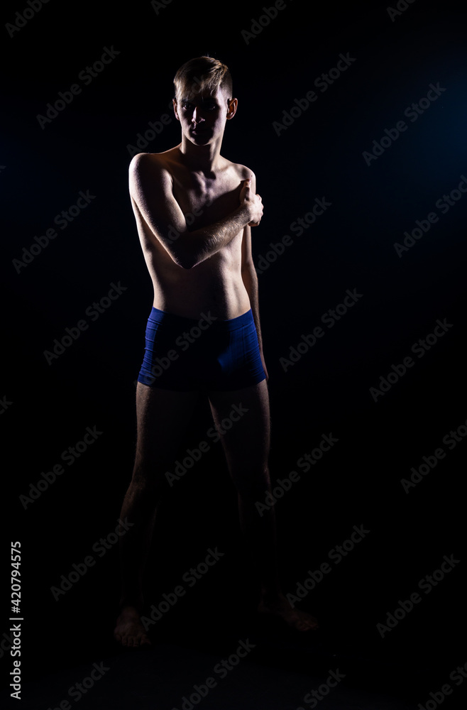 Naklejka premium Modern style dancer in underwear