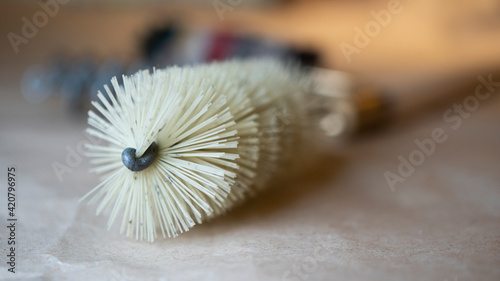 Foto Macro photo of a ramrod for a gun 12 gauge  with a selective focus