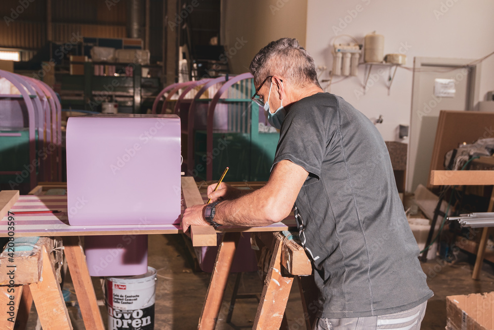 fabricación de muebles modernos