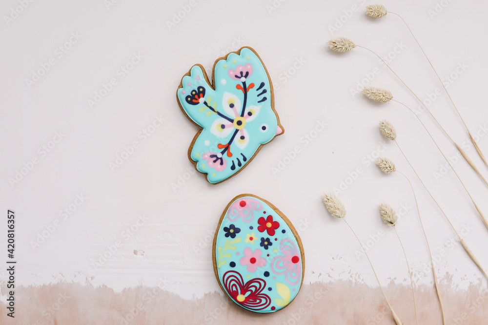 Gingerbread in shape of bird and Easter eggs