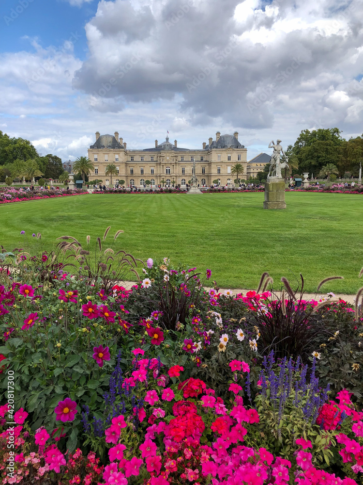 El Palacio de Luxemburgo es un palacio francés del siglo XVII