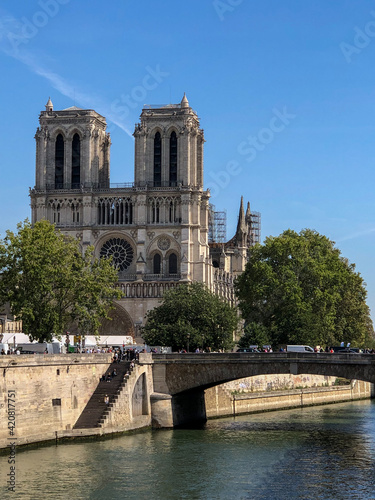 Catedral de Notre Dame después del incendio