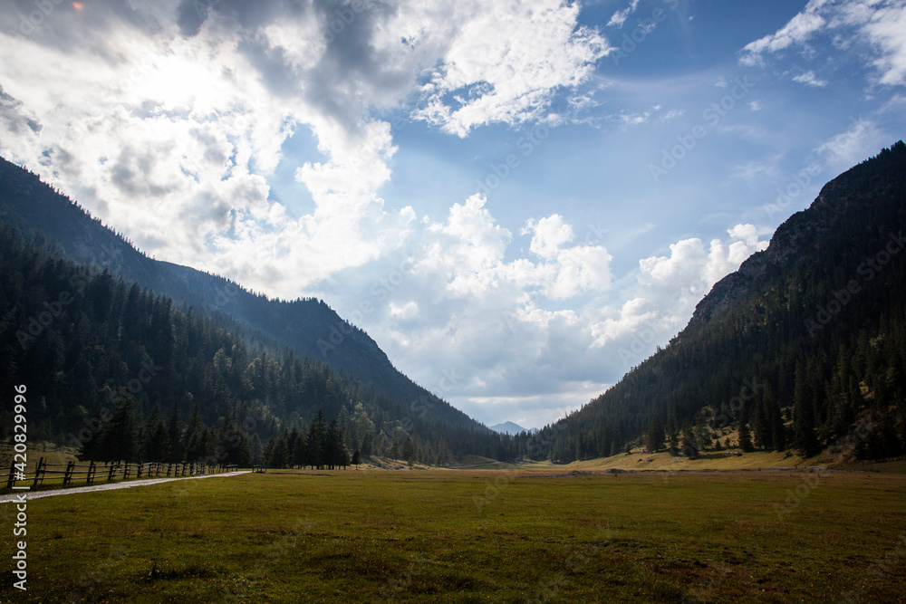 Obraz premium Panorama hiking tour Krottenkopf mountain in Bavarian Alps, Germany
