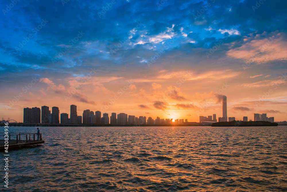 Obraz premium sunset over the city