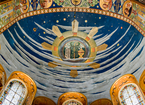 Canvas-taulu The interior of the Holy- Ascension Cathedral