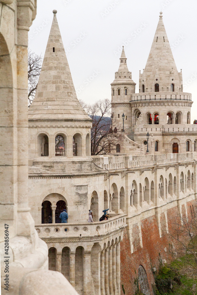 Bastion de los Pescadores e Iglesia de Matias en la ciudad de Budapest, pais de Hungria