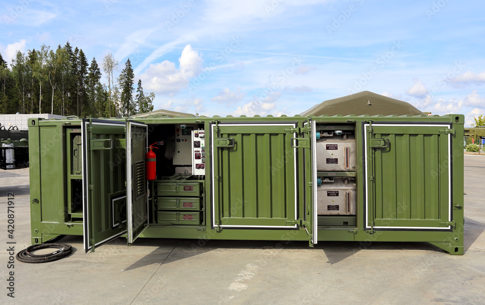 Army container with three sections