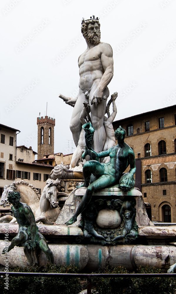 Fuente de Neptuno ubicada en la Plaza de la Señoría en Florencia, Italia