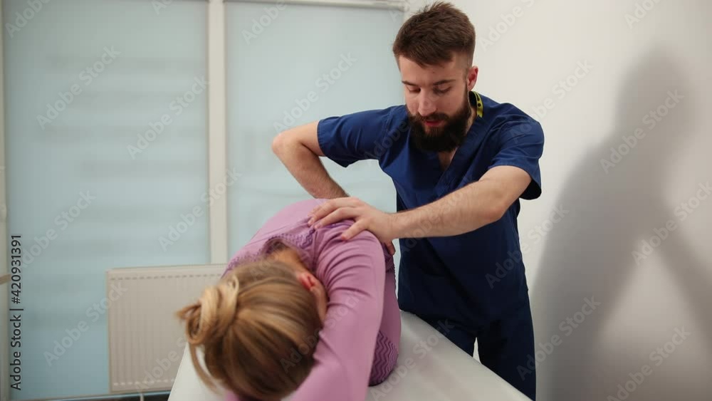 Neck pain, chiropractic back adjustment. Osteopathy, acupressure, injury Neck pain, chiropractic back adjustment. Osteopathy, acupressure, injury