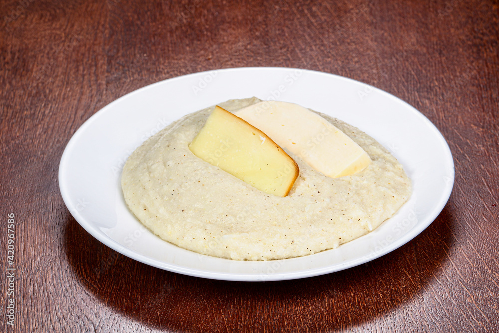 Georgian traditional dietary Homini porrige Georgian traditional dietary Homini porrige