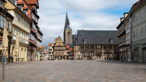 Deutschland, Sachsen-Anhalt, Quedlinburg, historisches historisches Fachwerkhaus, Marktkirche und Rathaus, Welterbestadt Quedlinburg.
