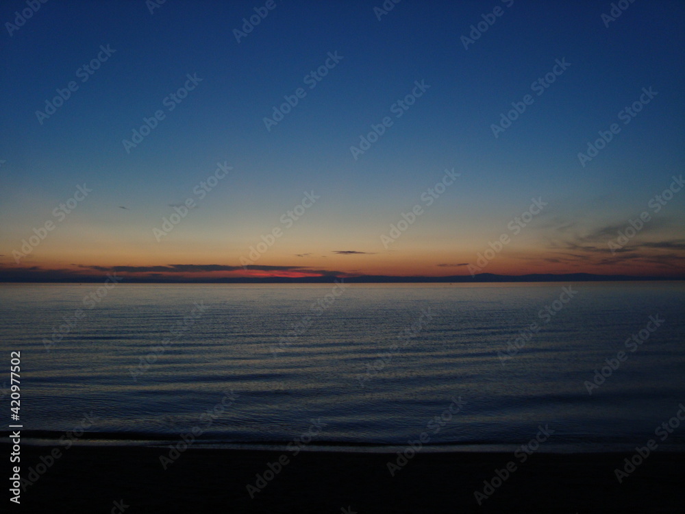 Fototapeta premium sunset over the sea
