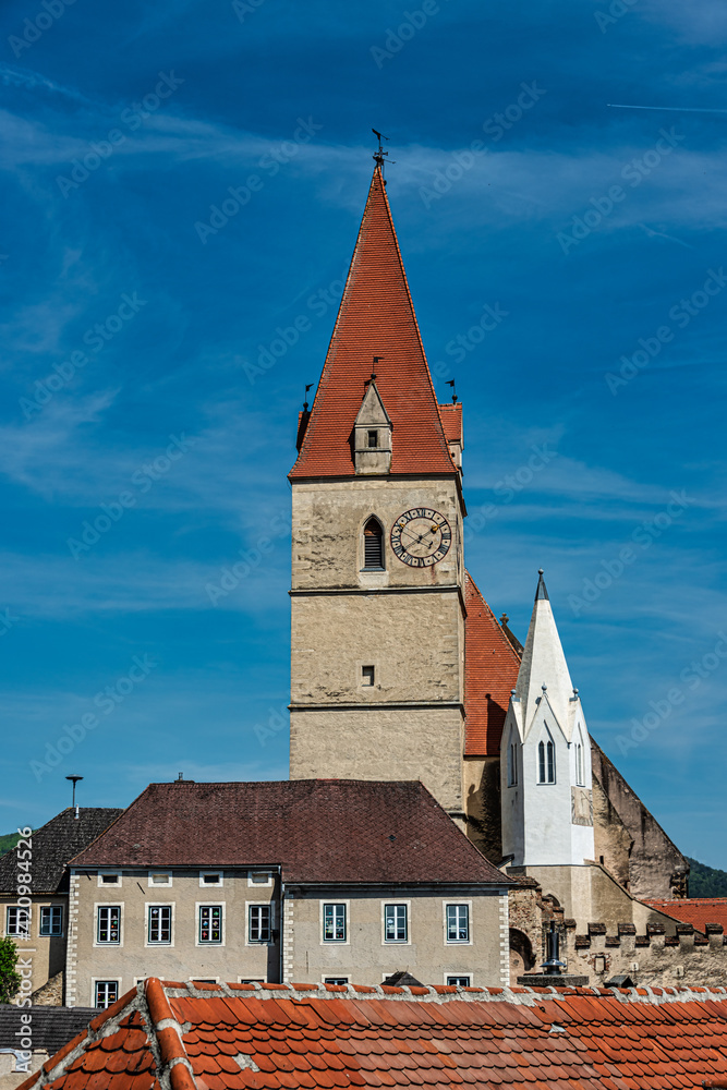 Obraz premium Parish church of Weissenkirchen at the Danube, Wachau Austria