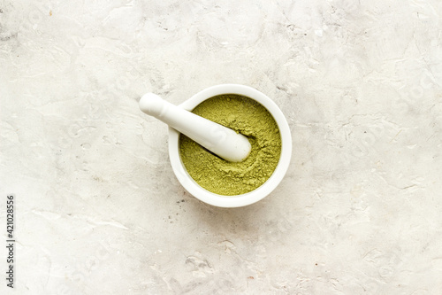 Raw henna powder for natural color dyeing