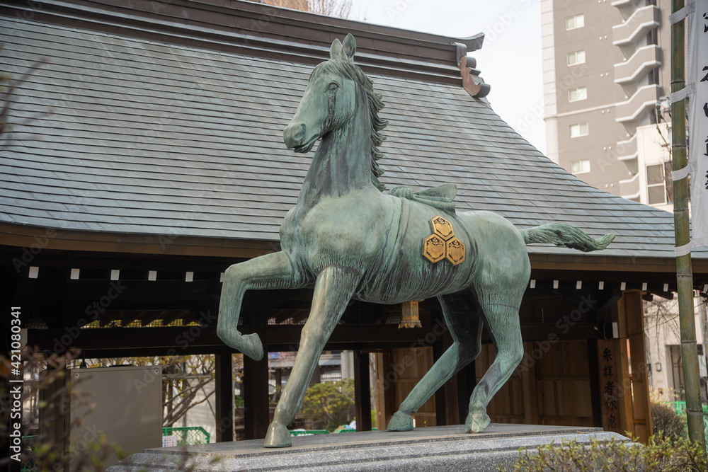 Naklejka premium 馬像