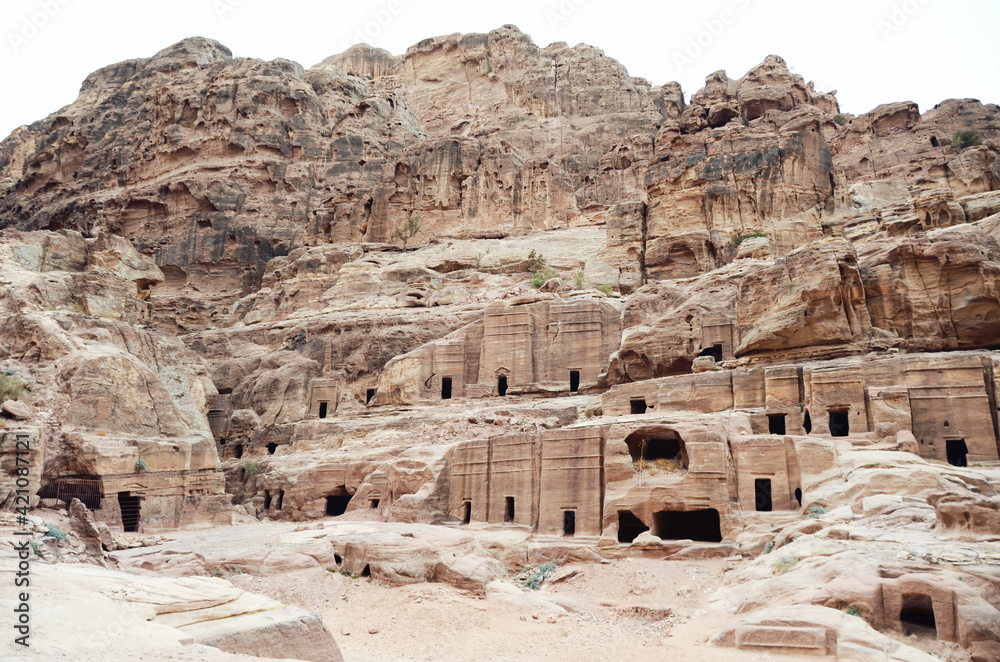 Jordan, Petra: Scenic view of the temples in the rocks