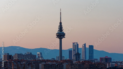 Photography Vista del distrito financiero de Madrid al atardecer