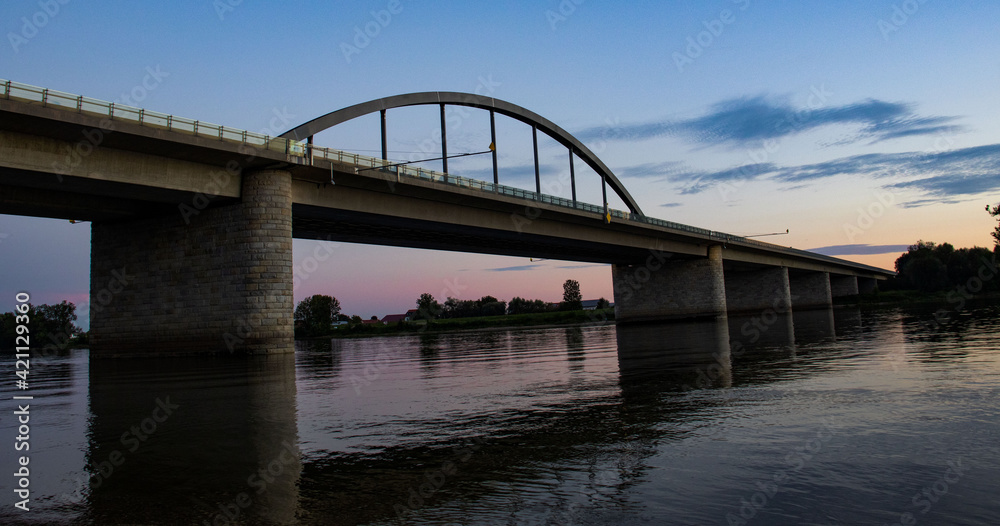 Sonnenuntergang an der Donau, Bayern