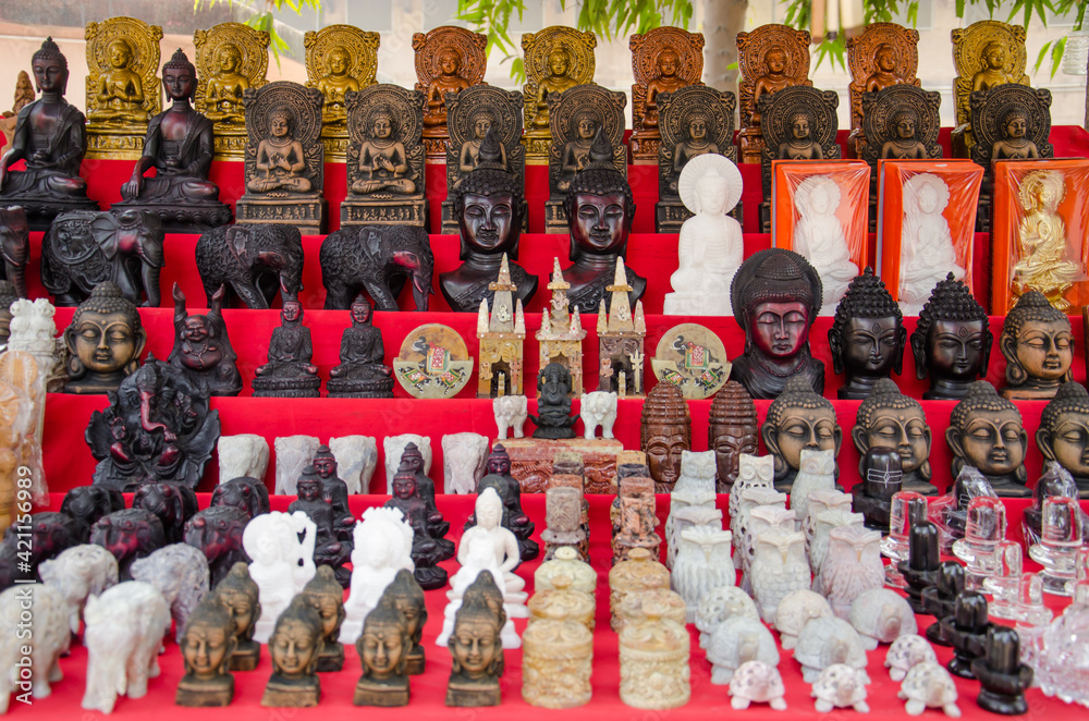 Market in Sarnath for tourists for shopping