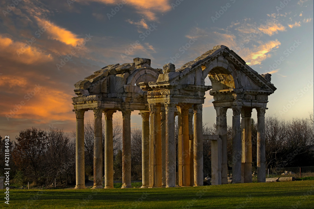 (Turkey - Aydın - Geyre) The ancient city of Aphrodisias '', which is on the UNESCO list, reflects the Greek-Roman architectural and urban characteristics.