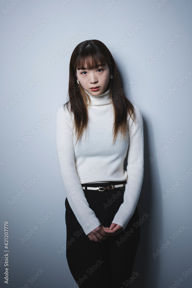 クールな女性 クールな女性