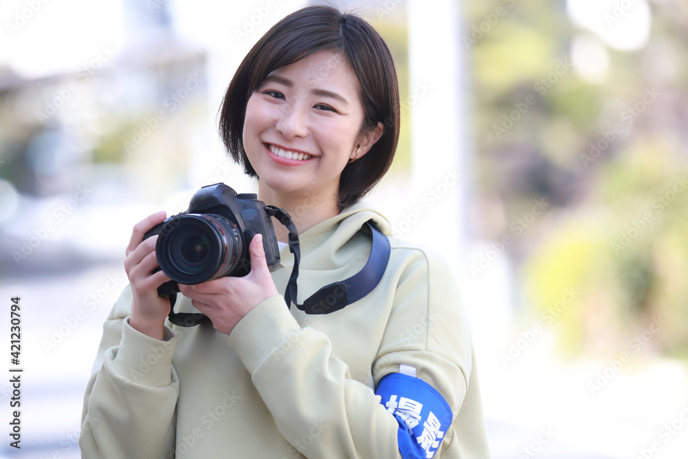 女性カメラマン イメージ 女性カメラマン イメージ
