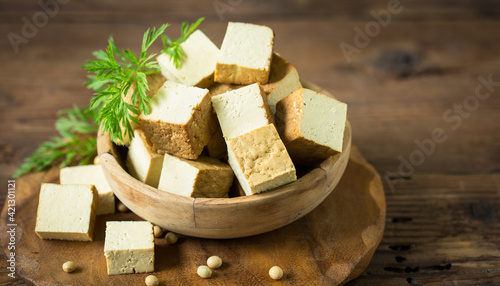 Quadro su tela Healthy Tofu cheese in the bowl