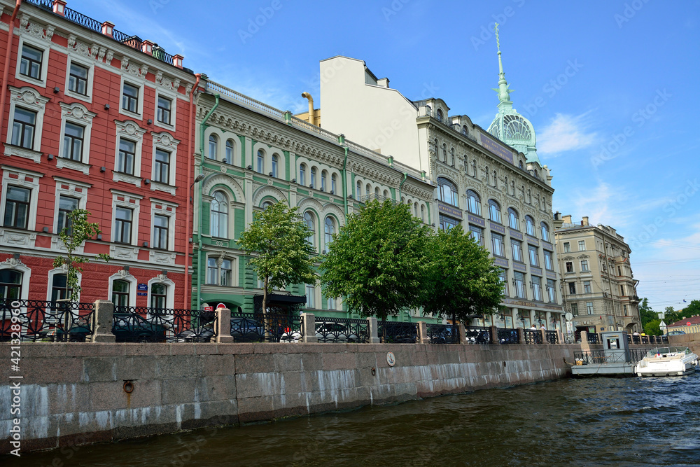 Naklejka premium Neva and canals of St. Petersburg - Venice of the North