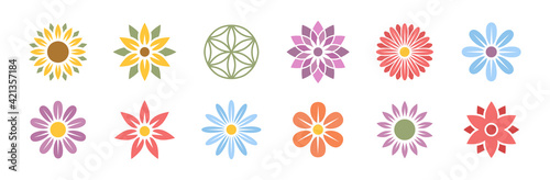 Blumen Logos Vektor - Natur / Blumen / Yoga / Energie / Kraft / Gesundheit
