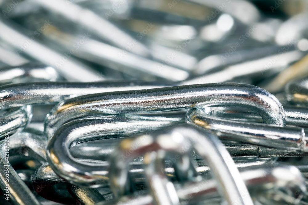 Fototapeta premium galvanized metal chain