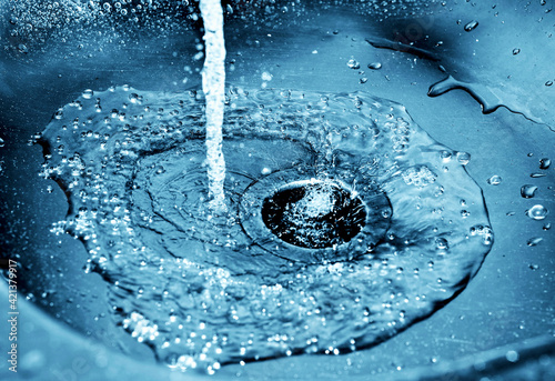 Water drain in stainless steel sink