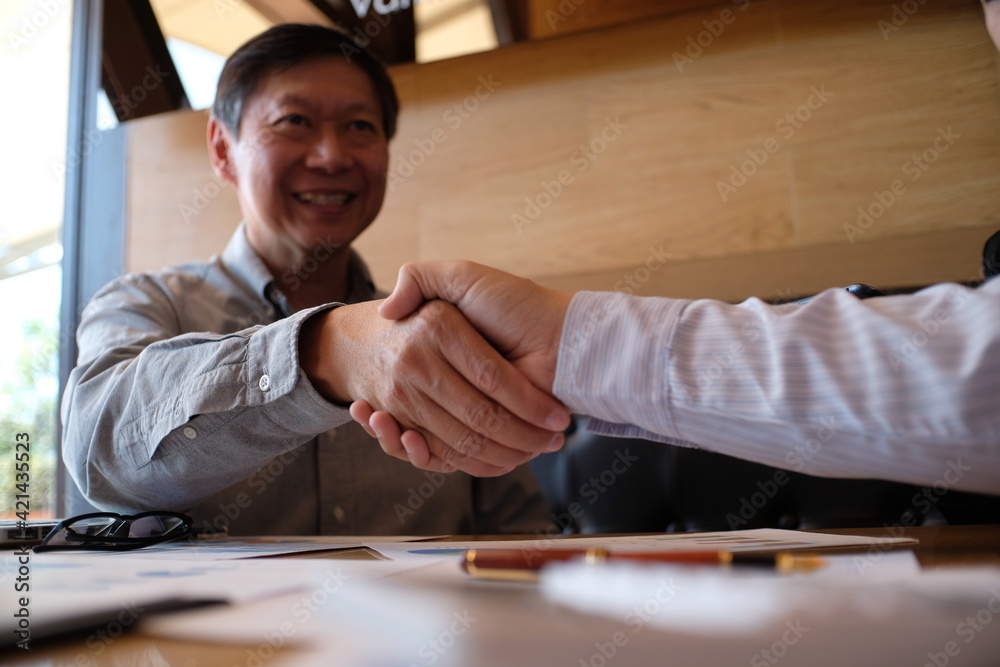 Fototapeta premium Image business mans handshake. Business partnership meeting concept.