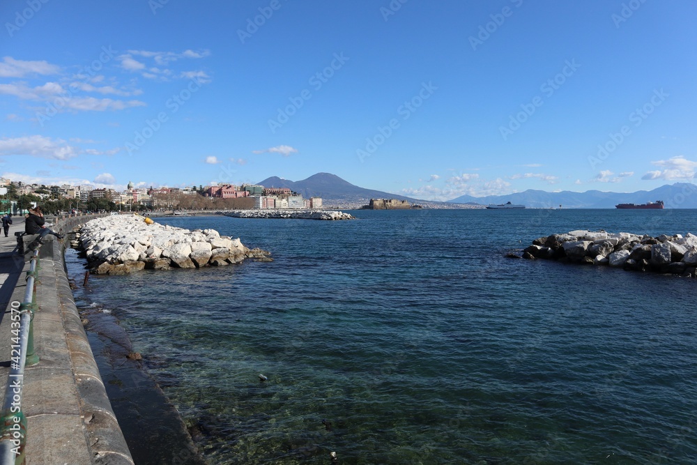 Napoli – Panorama dal lungomare Caracciolo