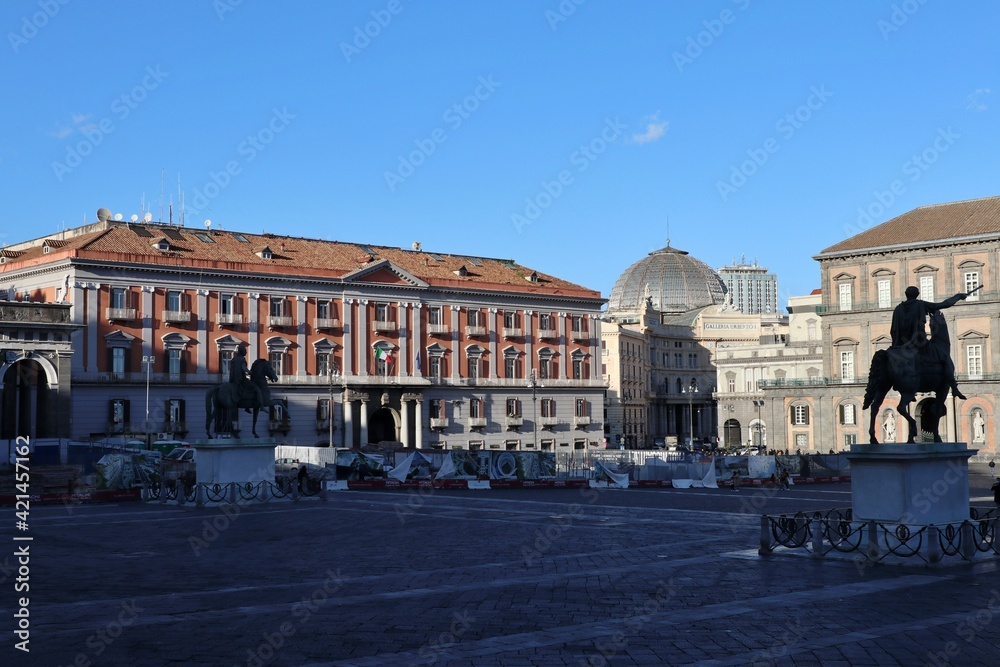Napoli - Scorcio di Piazza del Plebiscito