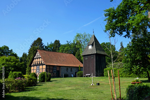 Heidekirche St. Magdalenen in Undeloh  photo