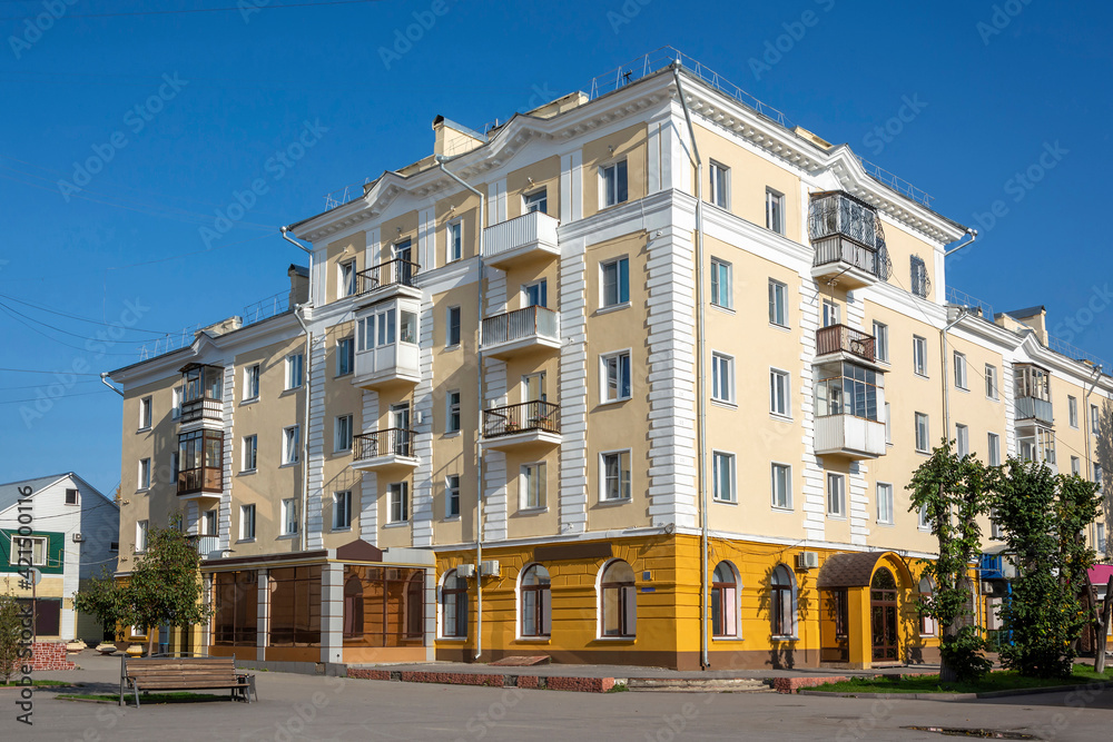 Apartment building on the central square of the city of Leninsk-Kuznetsky