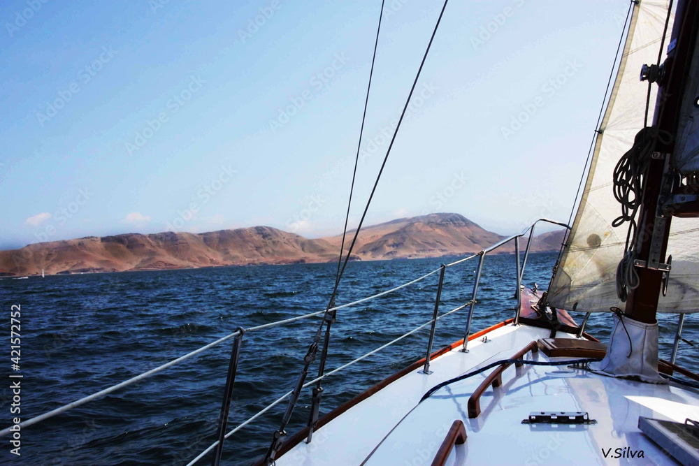 Fototapeta premium Sailing in Peru