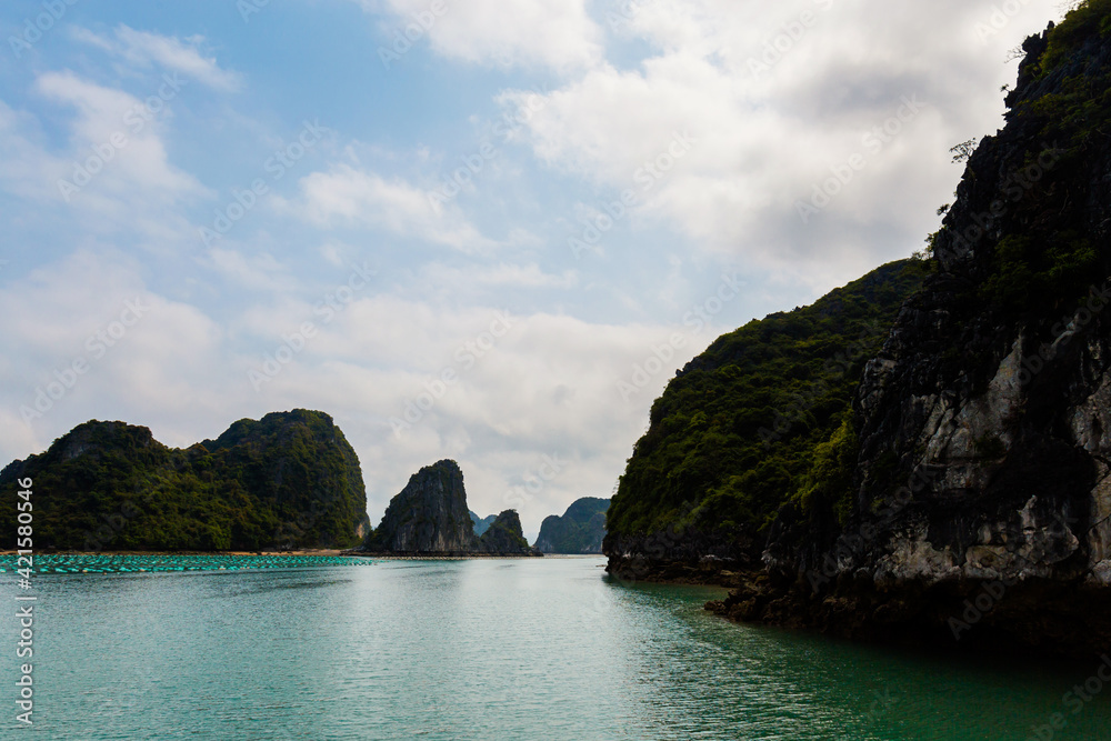 Bai Tu Long Bay cruise Halong Vietnam