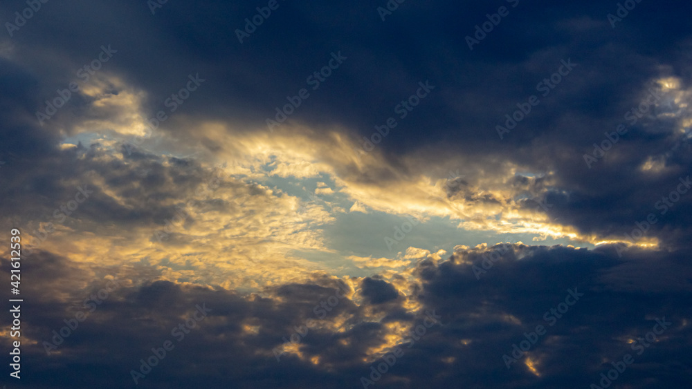 Fototapeta premium clouds at sunset
