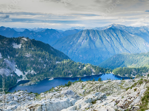 Fototapeta Naklejka Na Ścianę i Meble -  USA, Washington State. Alpine Lakes Wilderness, Snow Lake