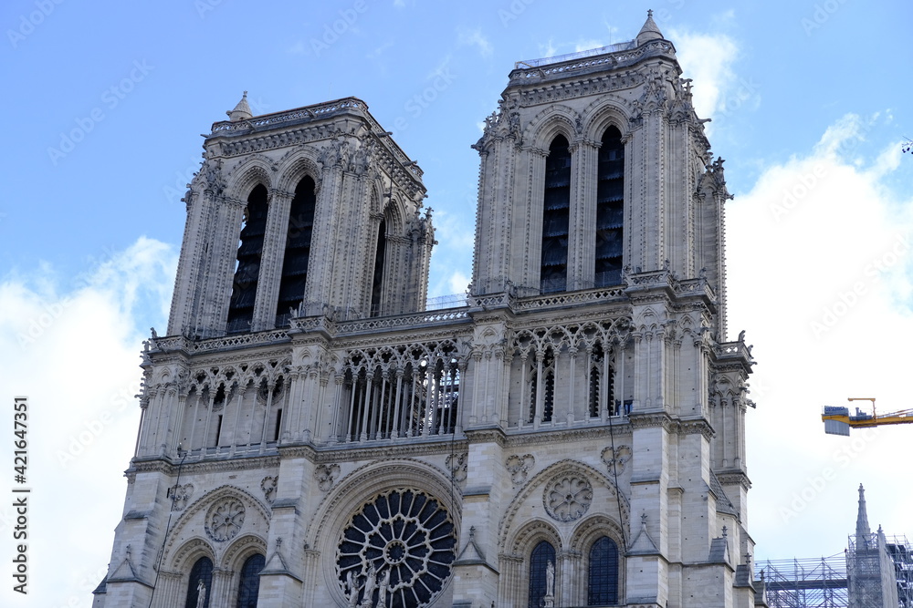 Notre Dame de Paris during a sunny day, the 18th march 2021. Notre Dame de Paris during a sunny day, the 18th march 2021.