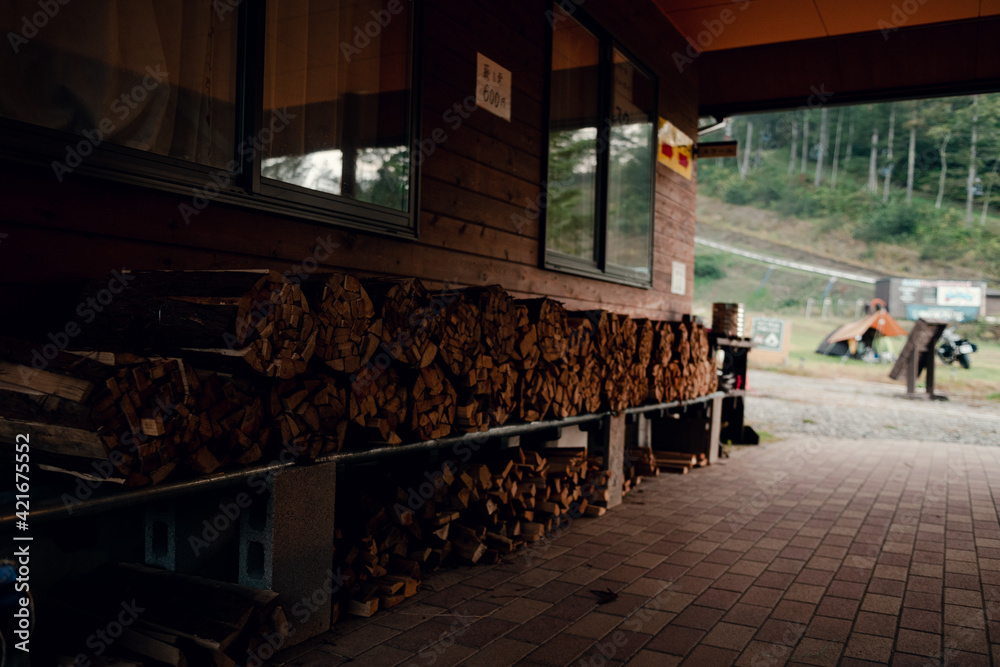 薪 / firewood 薪 / firewood