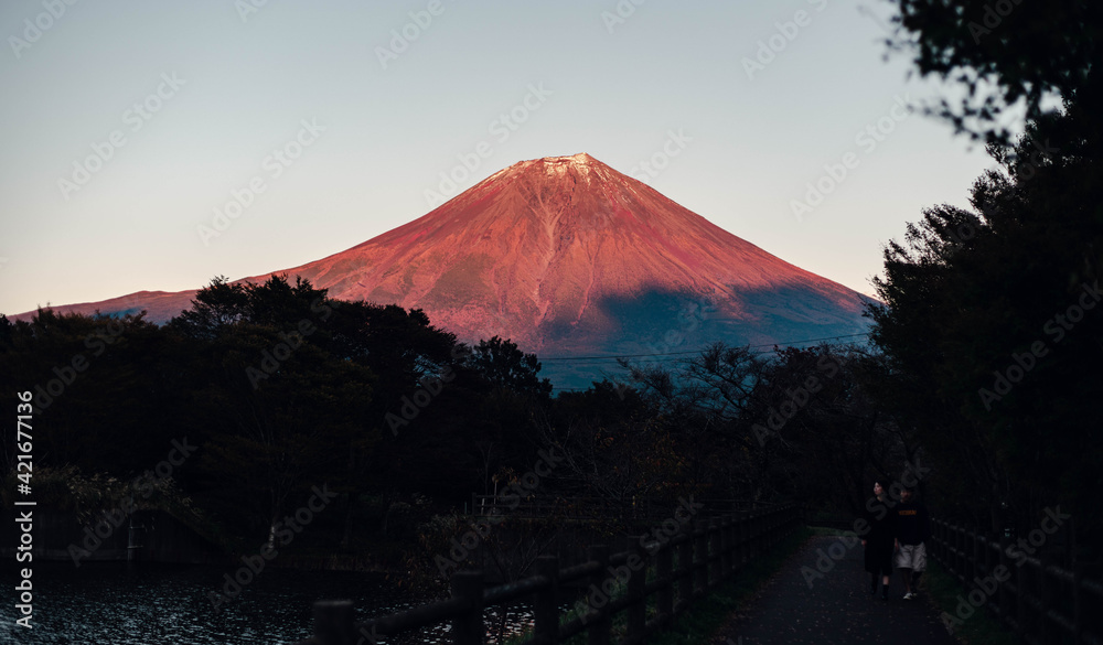 Fototapeta premium Red Mt. Fuji / 赤富士
