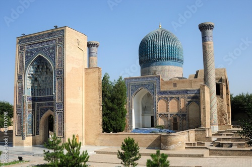 Mausoleum of Timur Khan in Samarkand, Uzbekistan. The building, which was started by Sultan Mirza in 1399, was completed in January 1405. Samarkand, Uzbekistan.