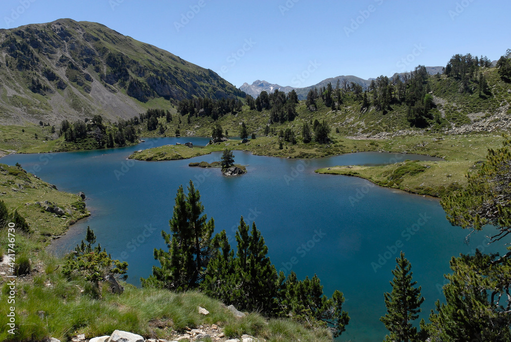 Fototapeta premium Mountain landscape in Neouveille massif (Pyrenees, France)