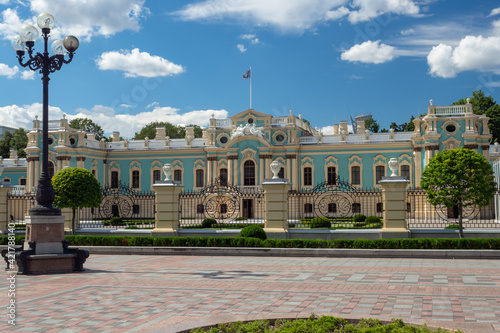 Obraz na płótnie Mariinsky Palace and Official ceremonial residence of the President of Ukraine in Kiev w salonie